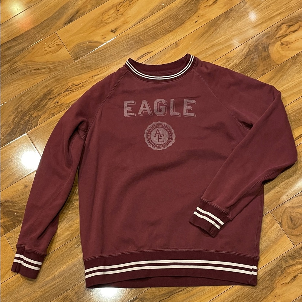 Size large American eagle crewneck sweatshirt